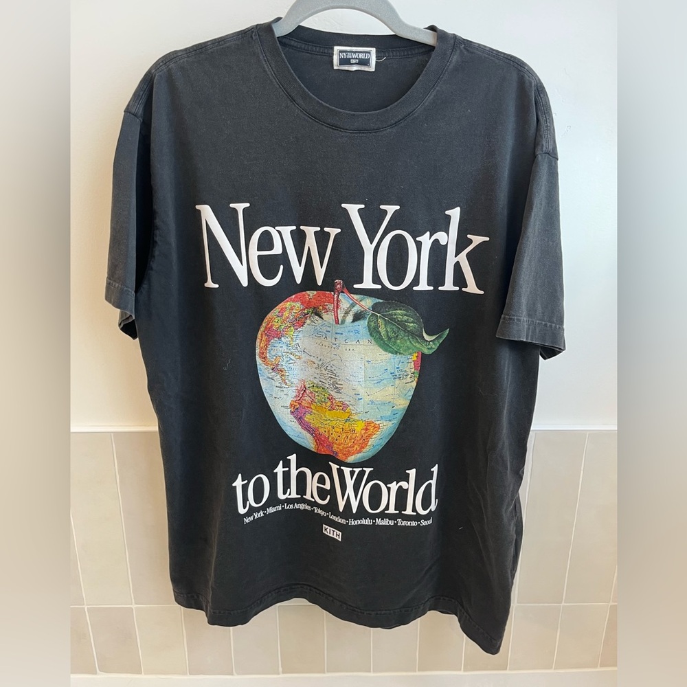 Kith New York To The World Tee - Mens size large